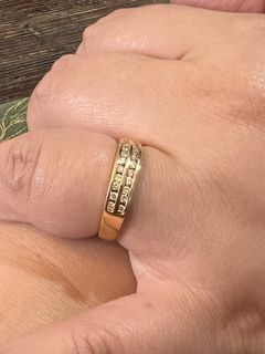 18K Japan Gold Ring with Diamonds