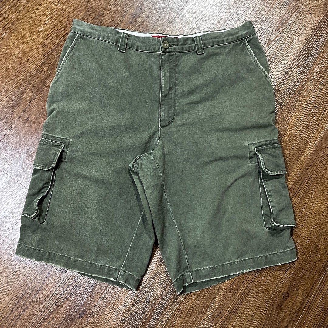 36 Levi s Red Tab Shorts Cargo Men s Fashion Bottoms Shorts on Carousell