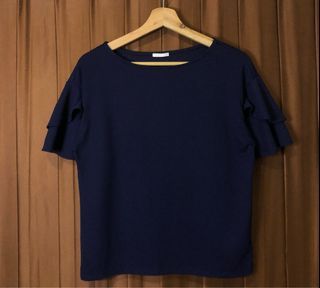 #A161 Uniqlo Flare Sleeve Tops (Womens)