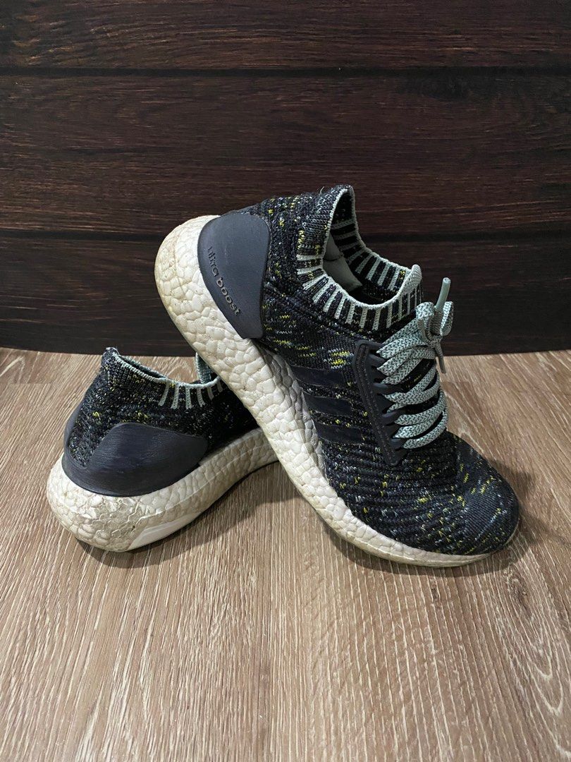 Adidas Ultraboost Women Carbon Raw Green Running Shoes, Women's Fashion,  Footwear, Sneakers on Carousell