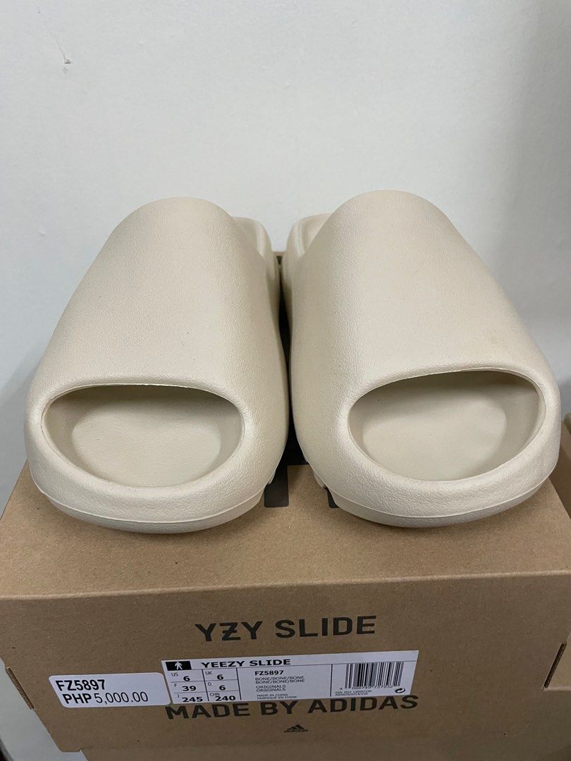 Adidas Yeezy Slide Bone US6, Men's Fashion, Footwear, Slippers ...