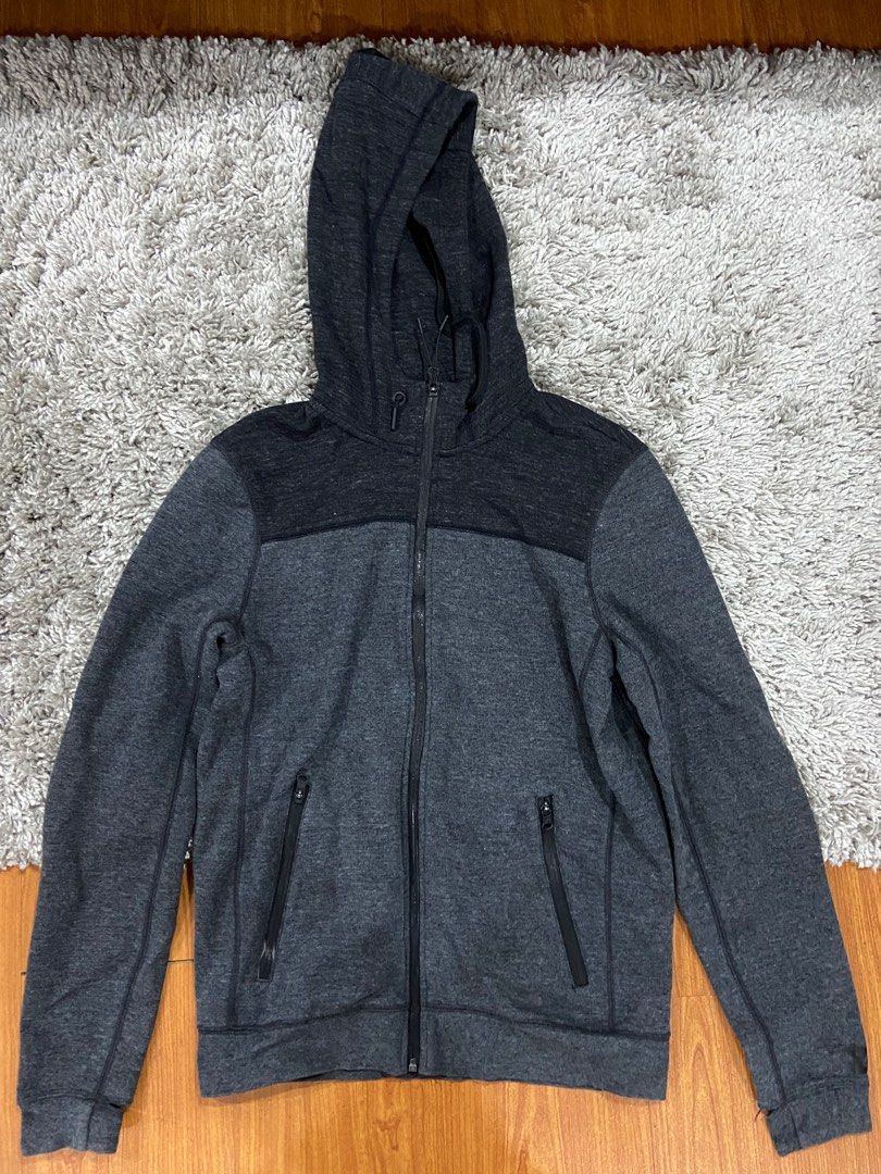 American Eagle Active Flex grey sports jacket Men s Fashion Activewear on Carousell