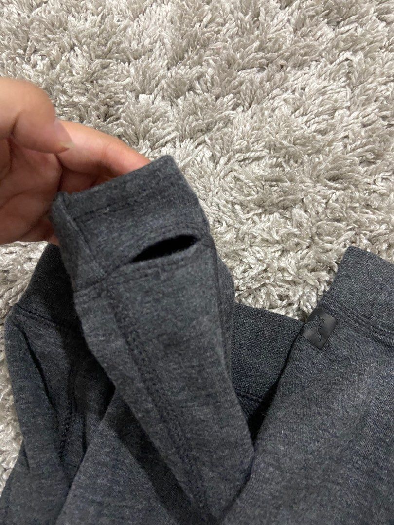 American Eagle Active Flex grey sports jacket (Category: Activewear) located in Marikina City. Submitted by banky_bodega (Listing ID 1295876705, Image 3). Description: DM for more details! .