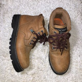 (Category: ) located in . Submitted by scarfkasa (Listing ID 1295991320, Image 1). Description: .