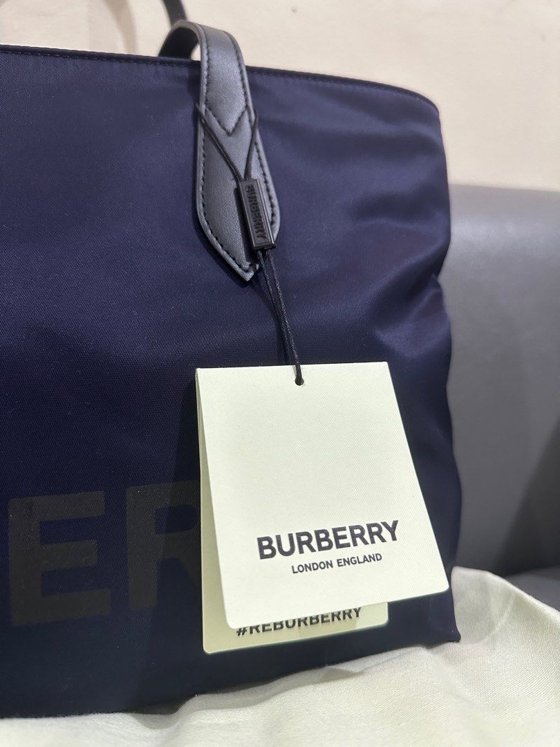 BURBERRY NYLON TOTE (Category: Luxury Bags & Wallets) located in Quezon City. Submitted by shesellswhat (Listing ID 1295899442, Image 2). Description: Brand new Dustbag and tags Low maintenance everyday bag!.