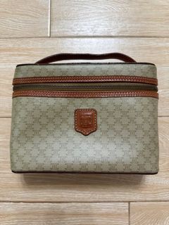 （分類：）位於 。 由 elasung 提交（商品編號 1296039920，圖片 1）。簡介： 。