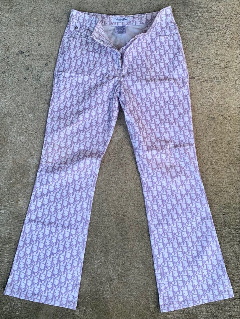 CHRISTIAN DIOR MONOGRAM PANTS (Category: Other Bottoms) located in Barobo. Submitted by 3ftyyy1 (Listing ID 1295971501, Image 1). Description: CHRISTIAN DIOR MONOGRAM PANTS SIZE 29 - 30 WAISTLINE LENGTH 40 COLOR RATE 9.8/10 CONDITION EXCELLENT ISSUE SEE LAST PIC MALILIIT LANG NA MGA DOT 📍MINDANAO SURIGAO DEL SUR.