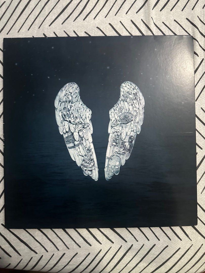 Coldplay Ghost Stories Vinyl (Category: Vinyls) located in Paranaque City. Submitted by prelovedorbrandnewshop (Listing ID 1295968153, Image 1). Description: Condition: Heavily used with damages on the cover (can send more pics if needed) and there is one song that is skipped. Mode of delivery: Grab Express, Lalamove, or J&T Express Mode of payment: GCash Shipping should be shouldered by the buyer. .