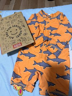 (Category: ) located in . Submitted by uniqzen (Listing ID 1295990515, Image 1). Description: .