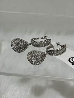 Dangling Pear Diamond Earrings
