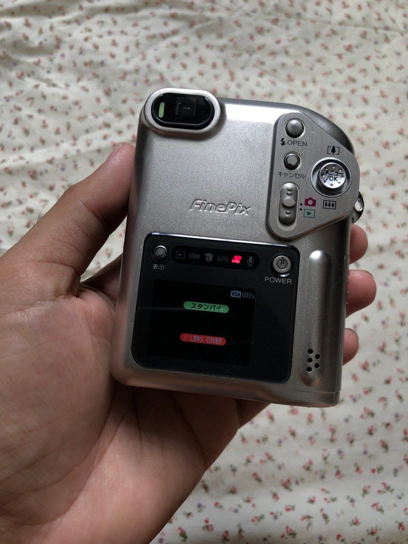 FUJIFILM FINEPIX cameras (Category: Cameras) located in Iloilo. Submitted by heyjay10 (Listing ID 1295894431, Image 2). Description: DEFECTIVE SELLING AS IS BUY AT YOUR OWN RISK FINEPIX F601 Issues: -lens cover does not work -working but cant take pictures -scratches Comes with battery FINEPIX JX Meet-ups around Iloilo Shipping available Shipping fee shouldered by buyer .