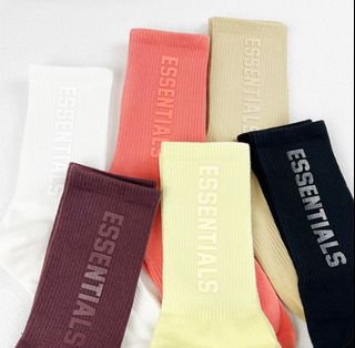 🇺🇸美國品牌🇺🇸 Fear of God ESSENTIALS 純色燙印字母男女運動跑步籃球足球四季純棉薄款中筒襪👉🏻6️⃣種款式👈🏻629376387616011115