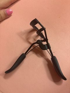 (Category: ) located in . Submitted by jennaaaaaaaaa (Listing ID 1296002365, Image 1). Description: .