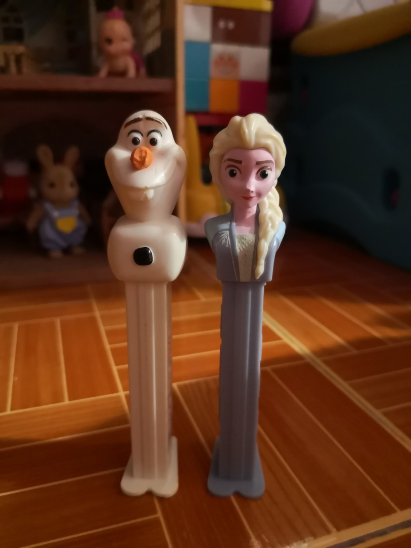 Frozen Pez, Hobbies & Toys, Toys & Games on Carousell