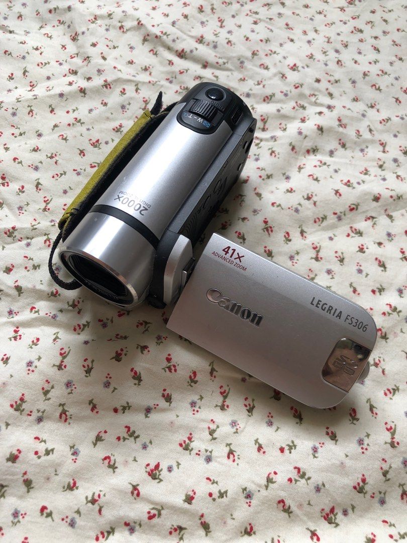 Handycam CANON LEGRIA FS306, Photography, Video Cameras on Carousell