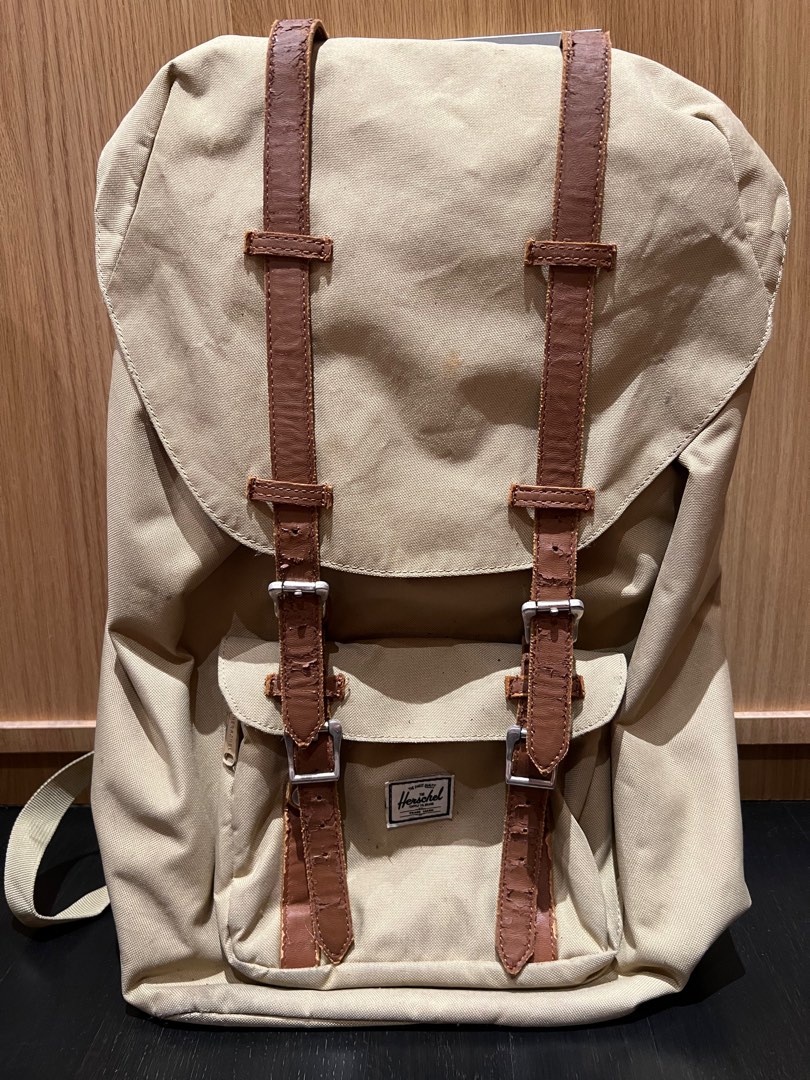 Herschel Backpack, Men's Fashion, Bags, Backpacks on Carousell - Main Image