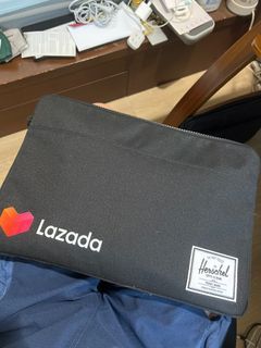 Herschel laptop sleeve
