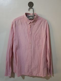 H&M light pink buttoned down long sleeve shirt