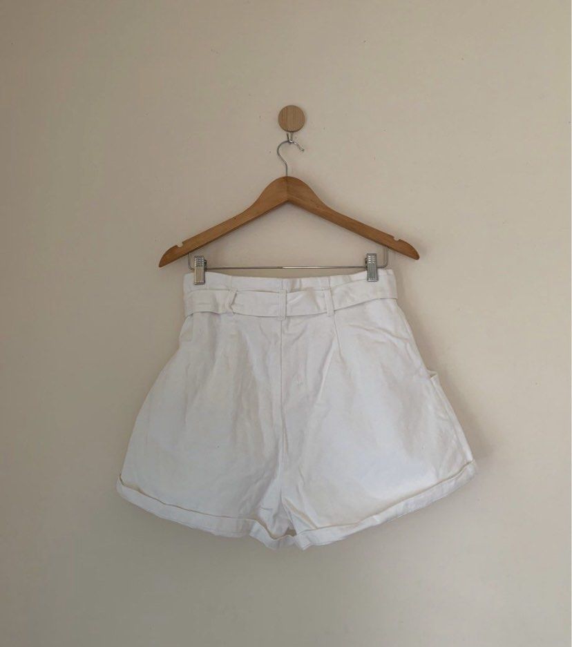 H&m white shorts store