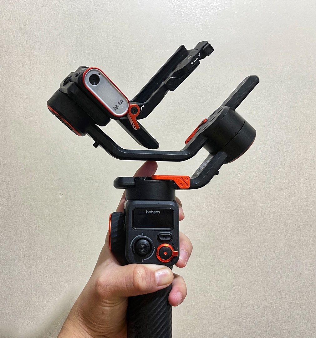 Hohem iSteady MT2 Camera/Phone Gimbal (with AI Tracking Sensor) (Category: Gimbals & Stabilizers ) located in Manila. Submitted by alyverse (Listing ID 1296003431, Image 2). Description: As good as new. Only used once for a school project. RFS: I don’t need it as much as I thought I would. Payment option: - GCash - Bank transfer - Cash (meet up).