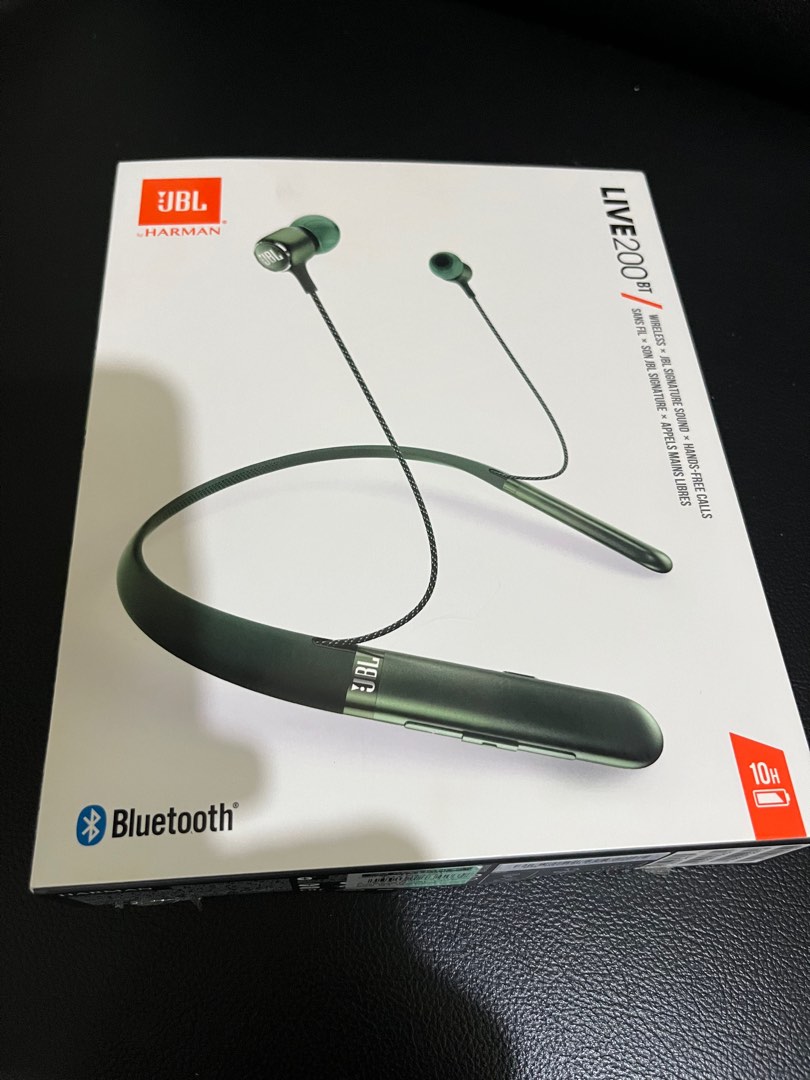 JBL Live200 BT Audio Earphones on Carousell