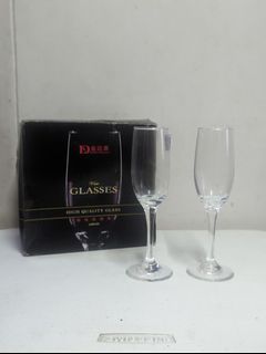 King Dealay Wine Glasses