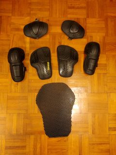 （分類：）位於 。 由 hkc95640 提交（商品編號 1296030318，圖片 1）。簡介： 。