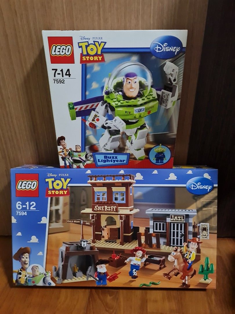 LEGO 7594 *Free Gift 7592 Buzz Lightyear, Toy Story, Hobbies