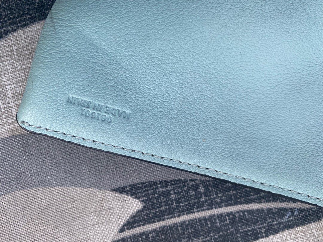 Loewe blue pochette (Category: Luxury Bags & Wallets) located in Butuan. Submitted by natalday (Listing ID 1295963689, Image 3). Description: authentic .