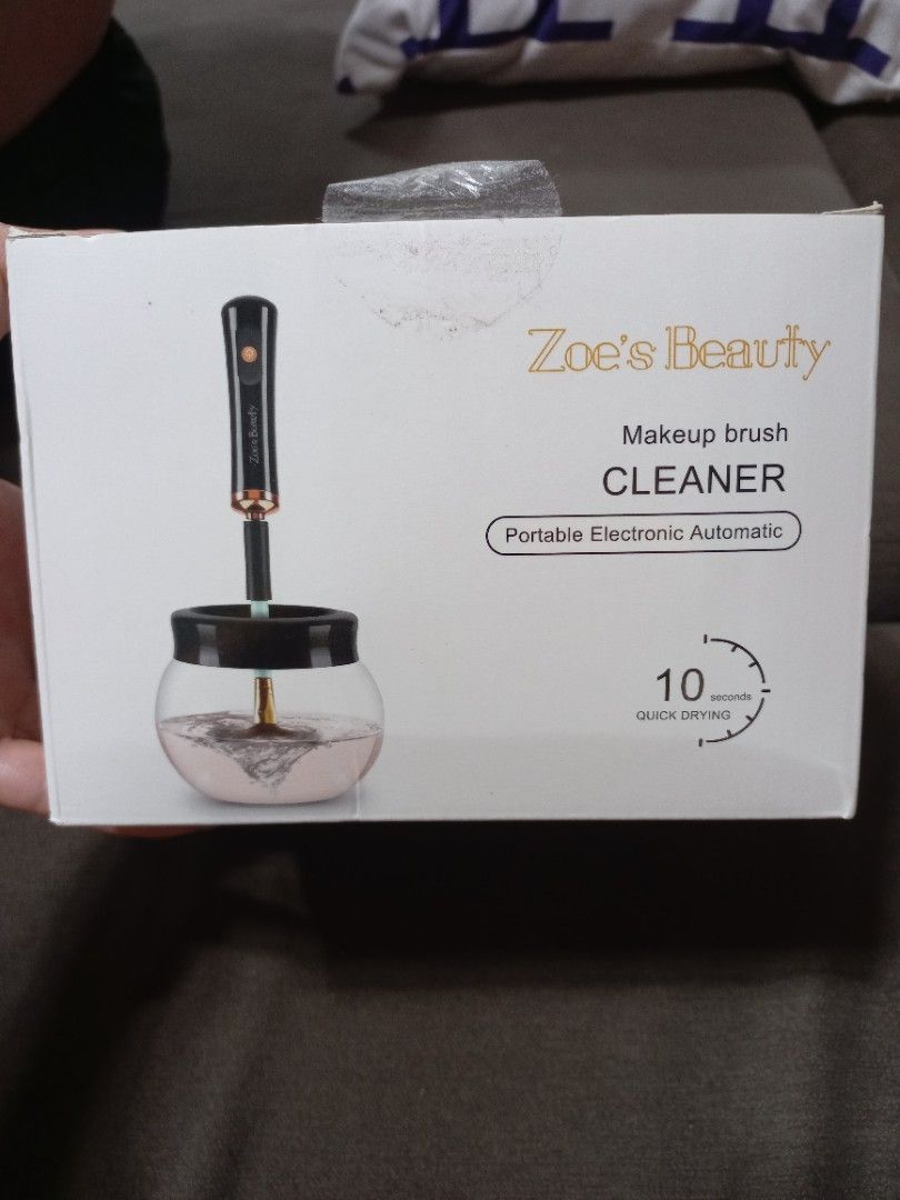 Makeup brush cleaner (Category: Makeup) located in Rizal. Submitted by peaches024 (Listing ID 1295966542, Image 1). Description: makeup brush cleaner brand new padala from US battery po gamit dito..