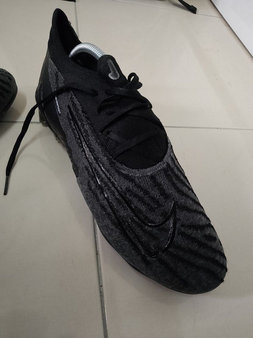 NIKE PHANTOM, Women's Fashion, Footwear, Boots on Carousell
