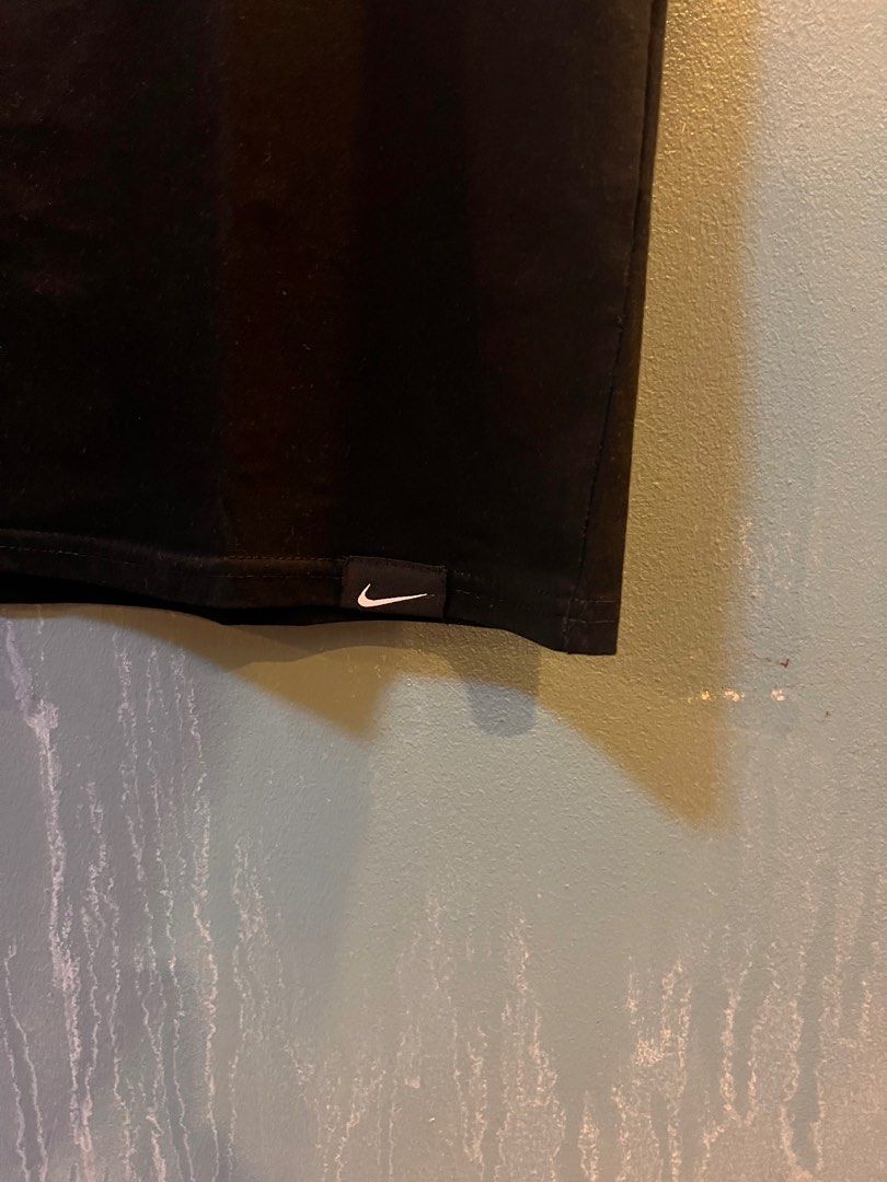 NIKE SHIRT FOR SALE (Category: Tshirts & Polo Shirts ) located in Quezon City. Submitted by lokasm (Listing ID 1296043558, Image 3). Description: -= CLOSET CLEAN UP =- Nike Black Shirt Length - 26 Width - 17.5 Shipping will be at your expense..