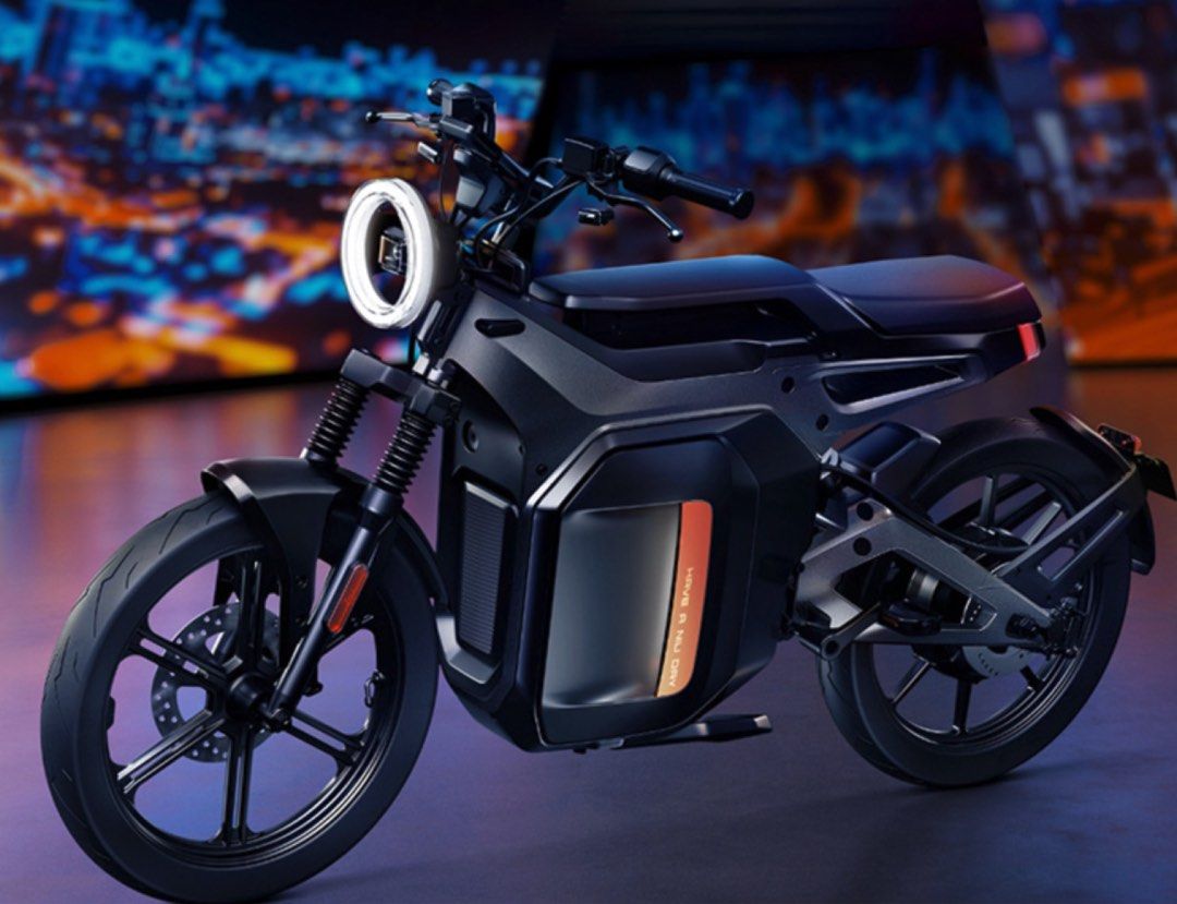 NIU X Razer SQi E-Scooter (Category: Bicycles) located in Manila. Submitted by trendphile (Listing ID 1295925470, Image 3). Description: NIU X Razer SQi E-Scooter .