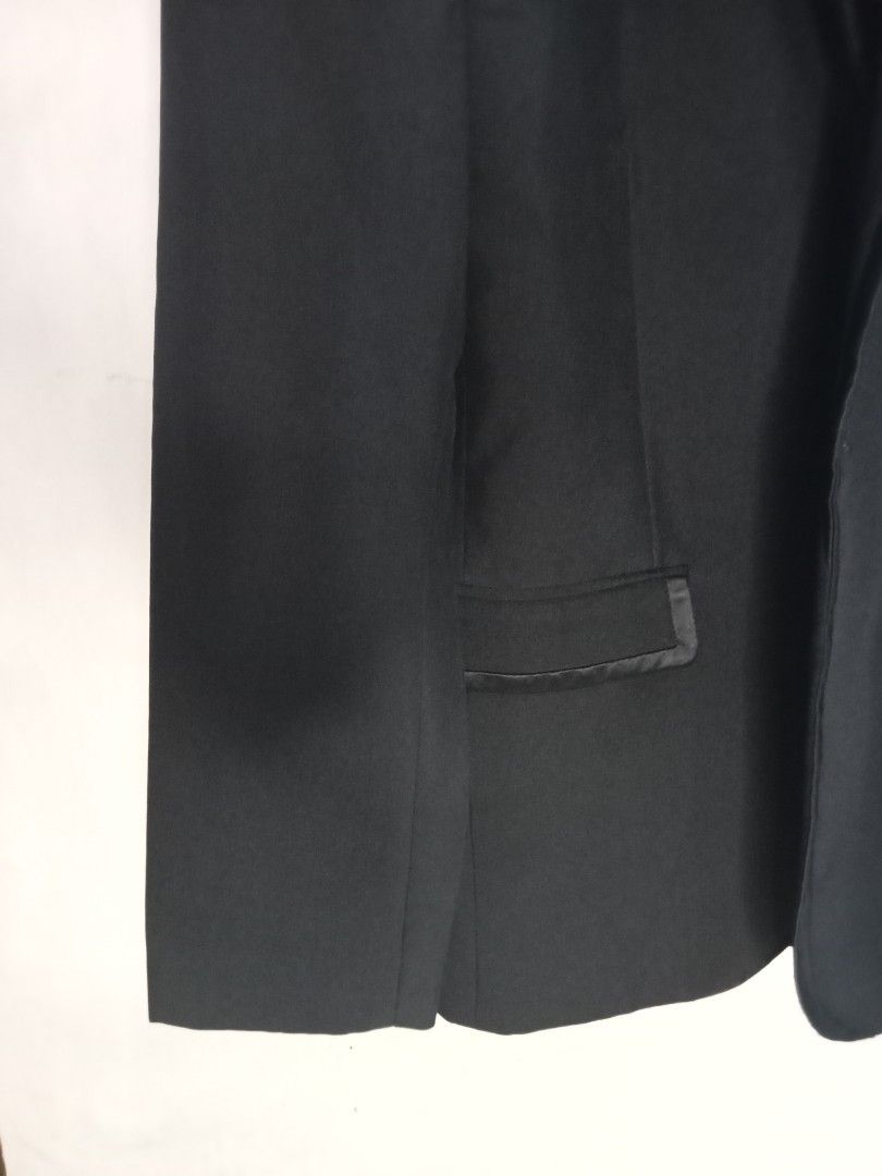 Onesimus Black Coat Men s Fashion Coats Jackets and Outerwear on Carousell