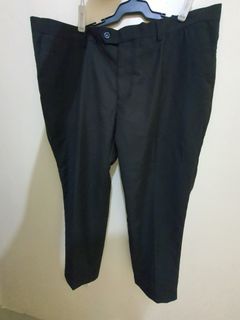Onesimus Black Trousers / Slacks / Dress pants / size42 / Php 500