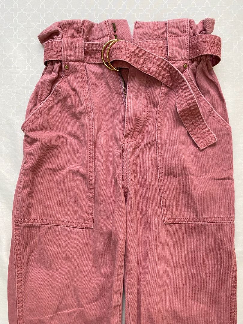 Paperbag High Waist Trousers (Category: Other Bottoms) located in Davao. Submitted by snapish77 (Listing ID 1295890777, Image 3). Description: Condition: 10/10.