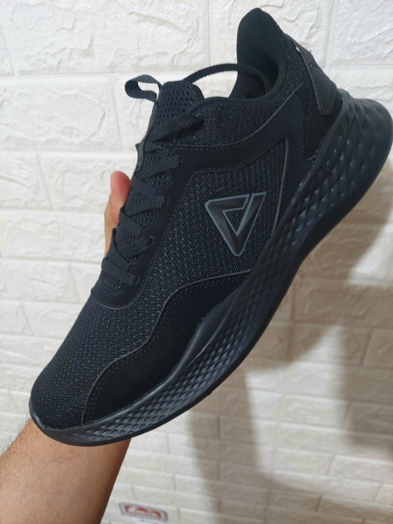 Peak Sports shoes for men size 9 & size 10, Men's Fashion