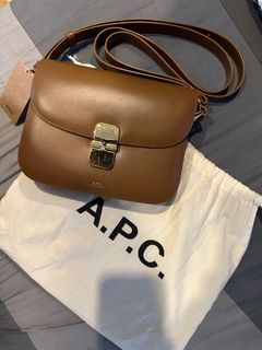 Pre-loved APC Small Grace Shoulder Bag in Cappuccino