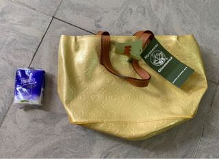 （分類：）位於 。 由 hkuha 提交（商品編號 1295904128，圖片 1）。簡介： 。