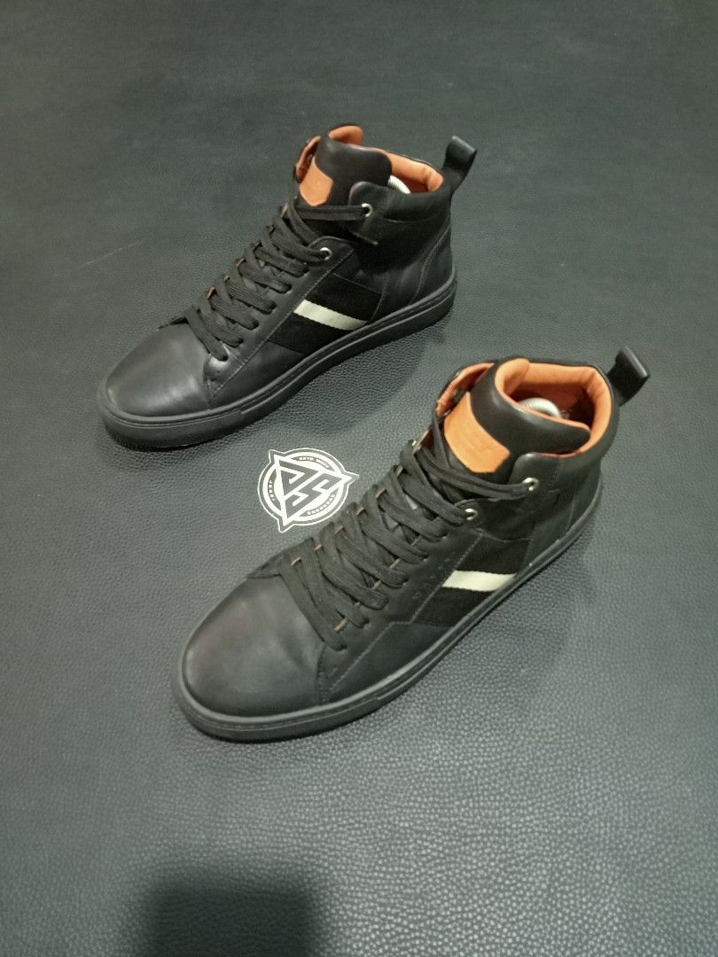 Sepatu Bally Hendrik Sneakers shoes Fesyen Pria Sepatu Sneakers di Carousell