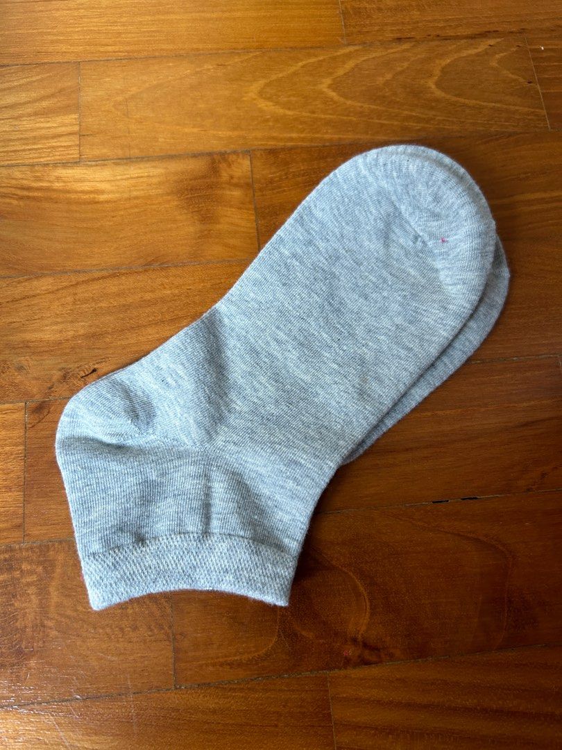 Socks (Category: Socks & Tights) located in Singapore. Submitted by joanne1234 (Listing ID 1295910447, Image 3). Description: Women socks Cotton $1 each!.