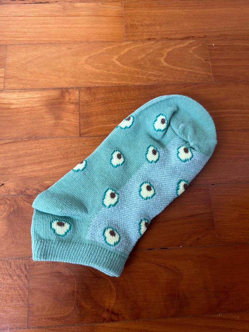 Socks (Category: Socks & Tights) located in Singapore. Submitted by joanne1234 (Listing ID 1295910447, Image 6). Description: Women socks Cotton $1 each!.