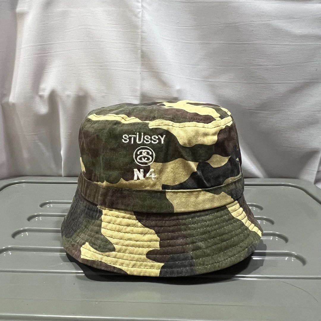 STUSSY CAMO BUCKET HAT