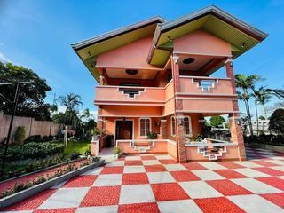 Tagaytay House for Rent 1800 sqrm
