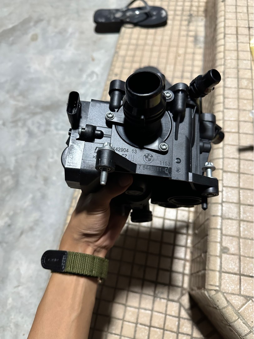 Thermostat Housing BMW X1 Heat Management Module 11537644811, Furniture