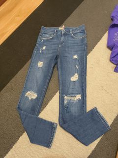 (Category: ) located in . Submitted by _hyoyeon (Listing ID 1295955698, Image 1). Description: .
