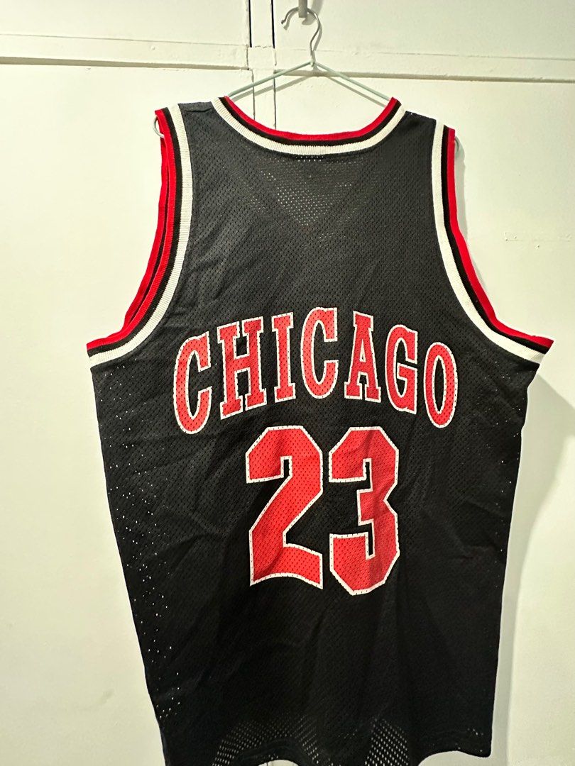 Vintage MichaelJordan Jersey (Category: Activewear) located in Quezon City. Submitted by 08super (Listing ID 1295892072, Image 3). Description: Vintage Michael Jordan Jersey gallop brand Size:Large.
