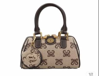 (Kategori: ) berada di . Dikirim oleh curatedbychin (ID iklan 1295875721, Gambar 1). Deskripsi: .