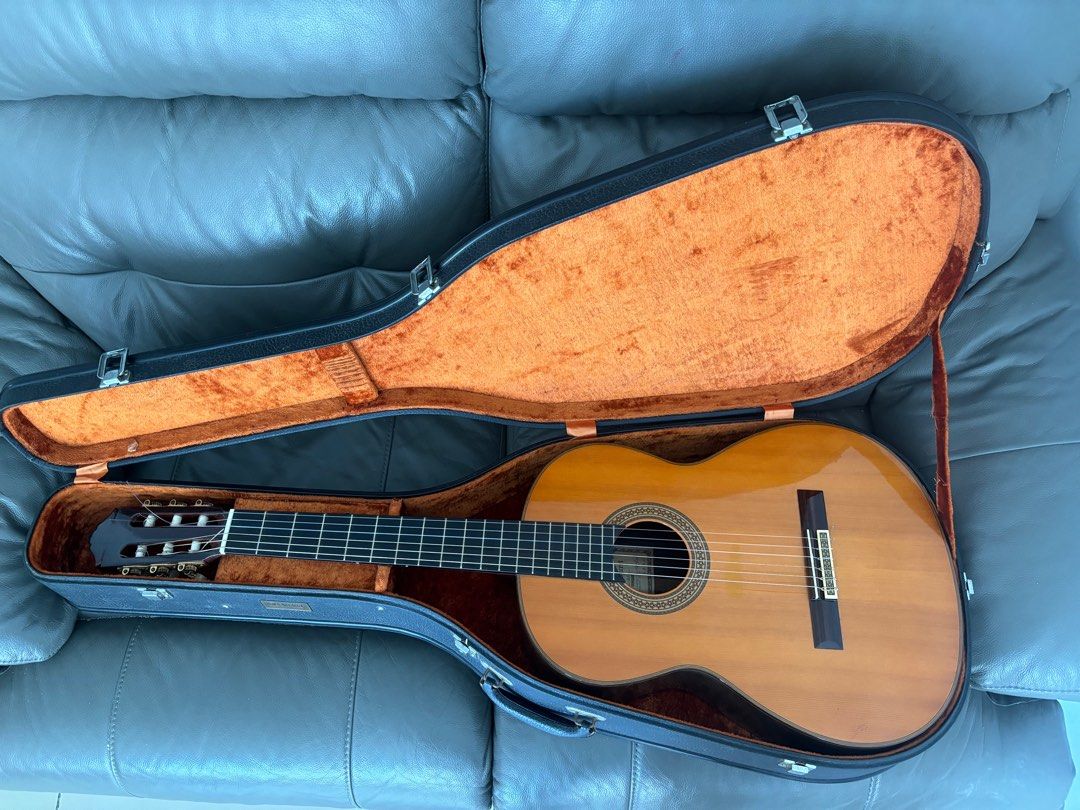 YAMAHA CLASSICAL GUITAR GRAND CONVERT GC21, Hobbies & Toys, Music & Media, Musical Instruments