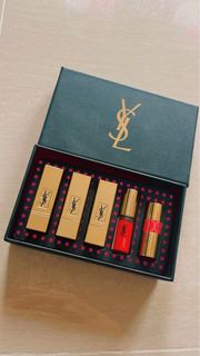 YSL 皇牌迷你唇膏唇彩禮盒內含4枝大熱 唇膏及1枝唇釉62939564884354110